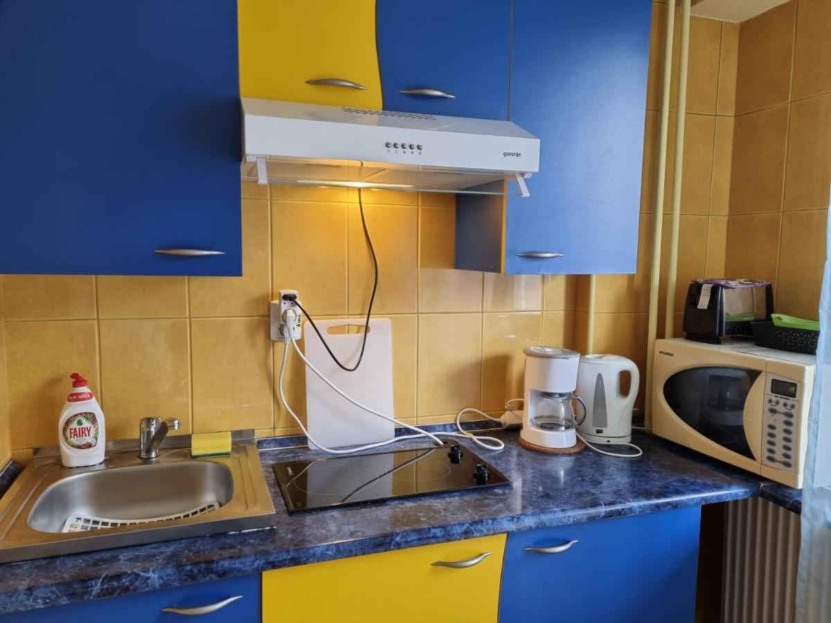 Sunny Old Town Apartments Bucureşti Ngoại thất bức ảnh