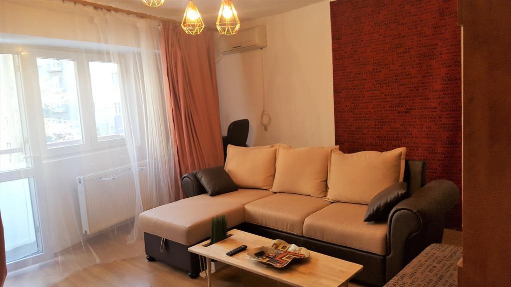 Sunny Old Town Apartments Bucureşti Ngoại thất bức ảnh