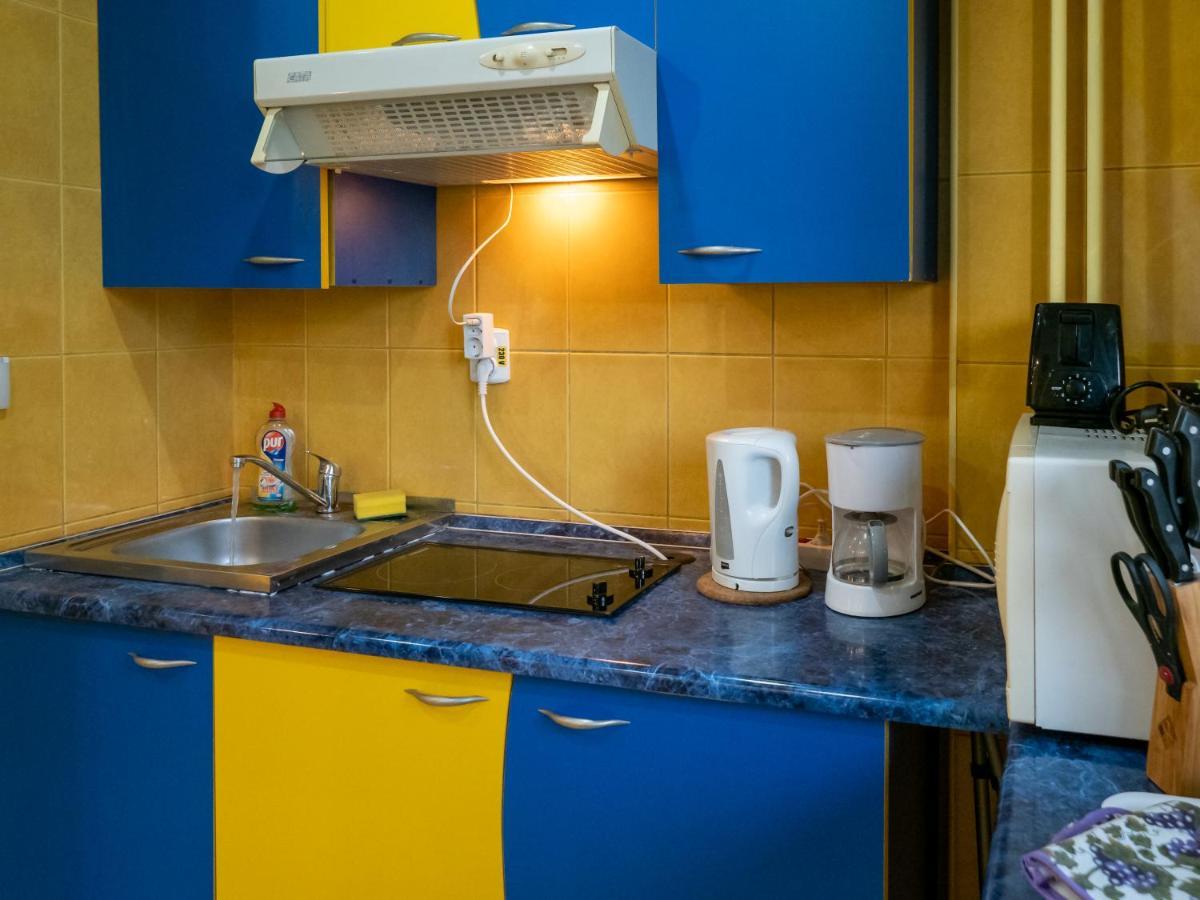 Sunny Old Town Apartments Bucureşti Ngoại thất bức ảnh